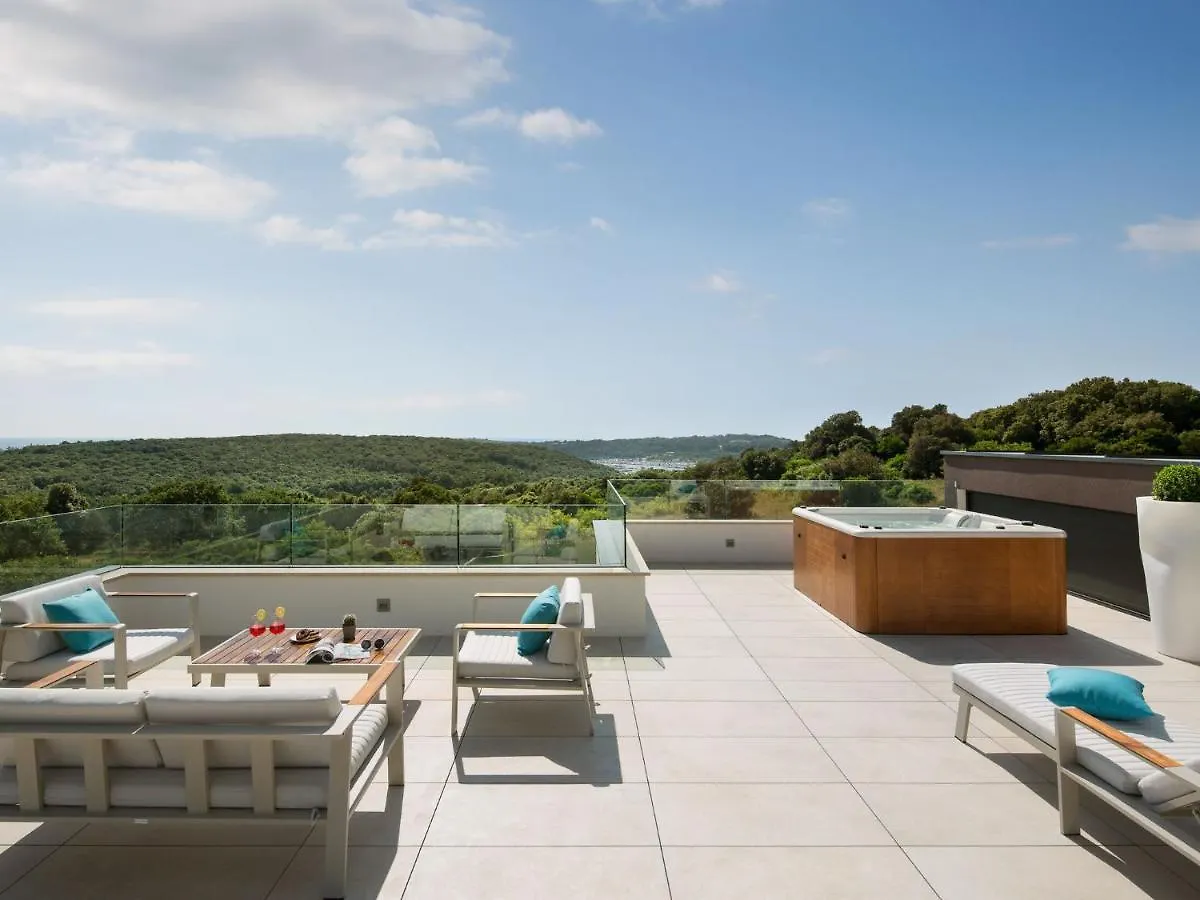 Boutique Villa In Pula With Pool And Sauna 0*,