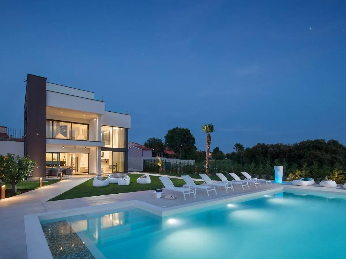 Boutique Villa In Pula With Pool And Sauna